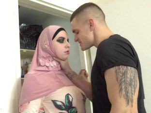 Max Dior & Mia El Camino in Muslim Booty Call At Home - Porncz