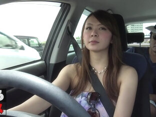 Asian Driver Woman Blowjob In Car - Per Fection