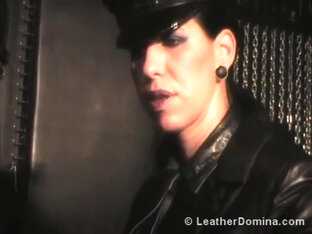 Leather Domina 544