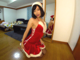 Yuka Kuramochi - Yuka Kuramochi Santa Costume Selfie - VRJapaneseidolsParty