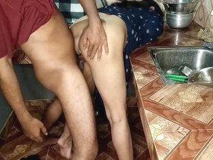 Ghar Me Kaam Karne Wali Nokrani Ko Kitchen Me Choda Fucking My Hot Sexy Maid