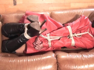 Lorena Hogtied Boots