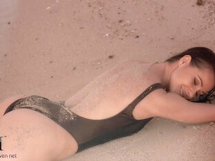Swimsuitheaven - Sunset Swimsuit With Melisa Mendini